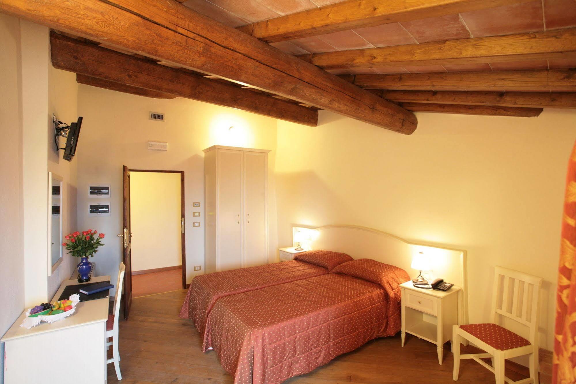 קרמיניאנו Hotel Villa San Michele מראה חיצוני תמונה